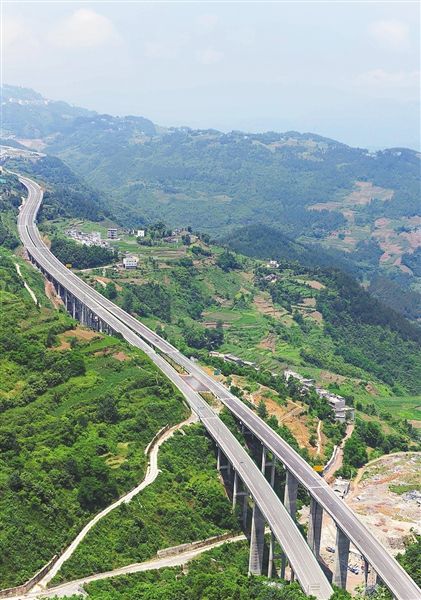 宜(yi)巴高(gao)速