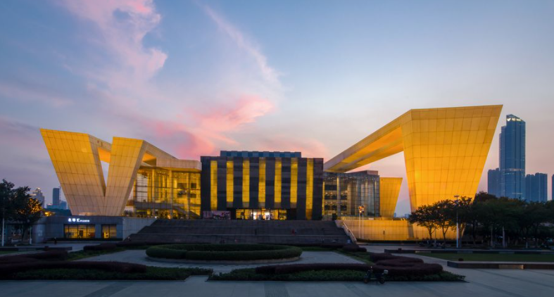 武漢(han)琹(qin)檯大(da)劇院